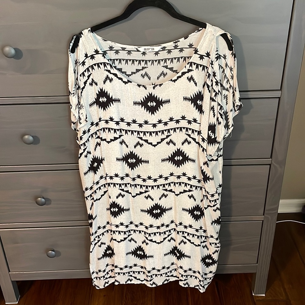 BB Dakota Aztec shift dress